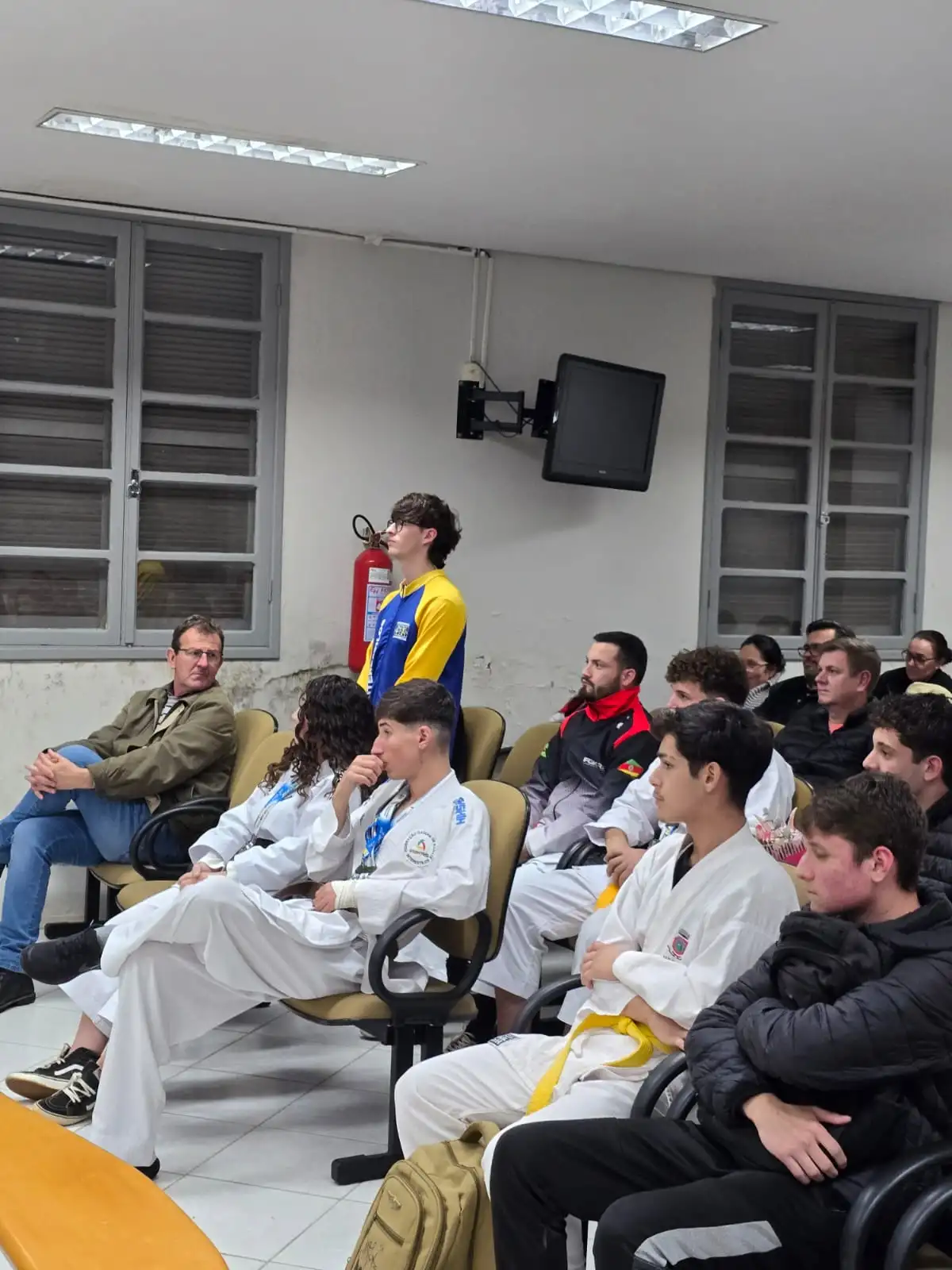 Academia Dragões do Oriente Recebe Homenagem